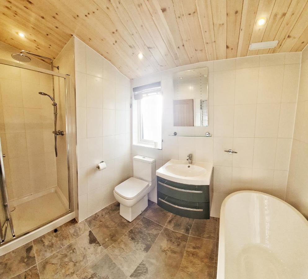Mac Skyline Lodges Balloch Esterno foto